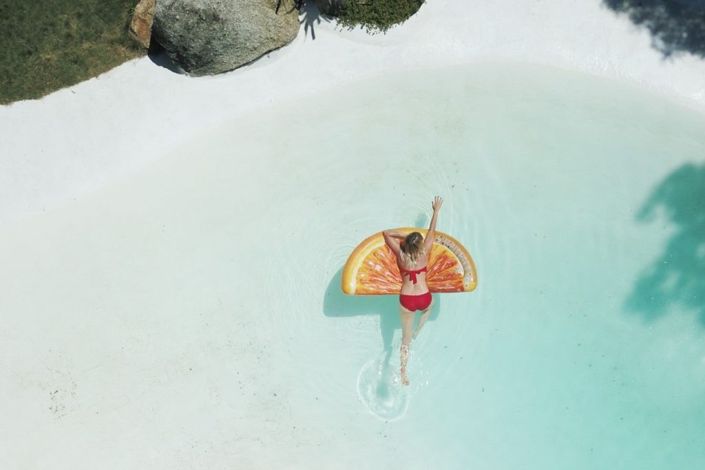 piscina-con-spiaggetta